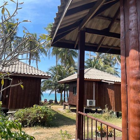 Happy Days Resort Koh Mak Bagian luar foto